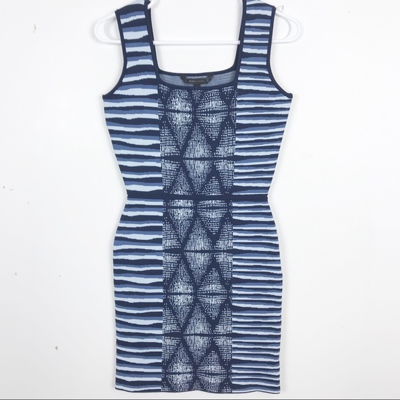 BCBG MAXAZRIA | SLEEVELESS HAILEY DRESS - Picture 3 of 7